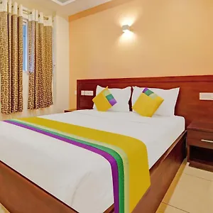 Hotel Itsy By Treebo - Sparrows & With Mountain View, Kattappana