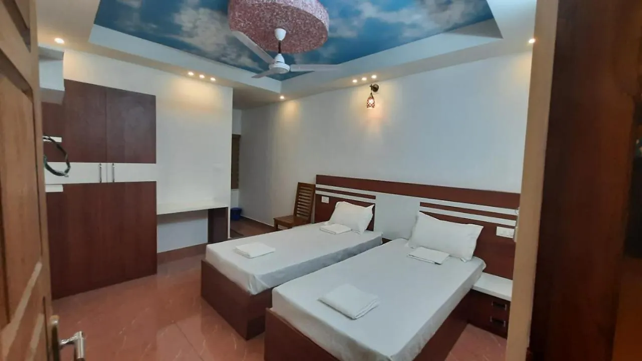 Mist Residency Hotel Kattappana