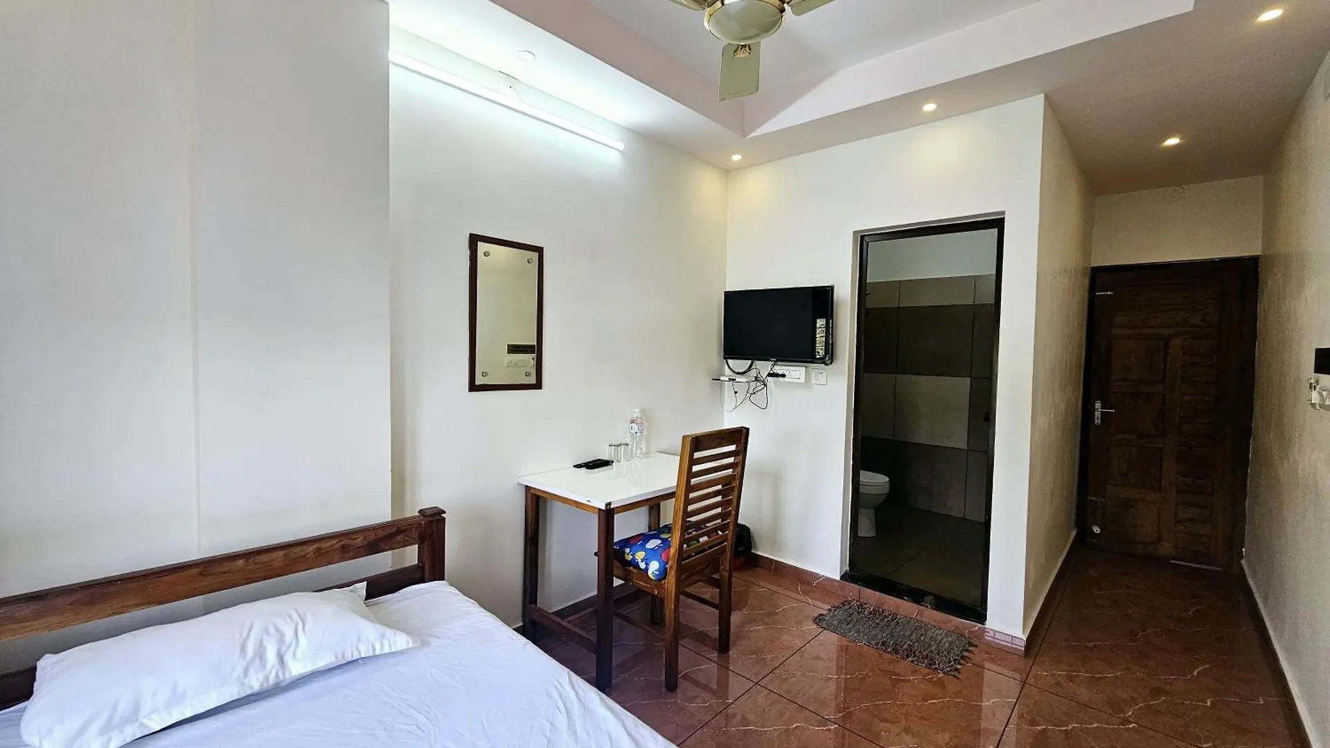 Mist Residency Hotel Kattappana